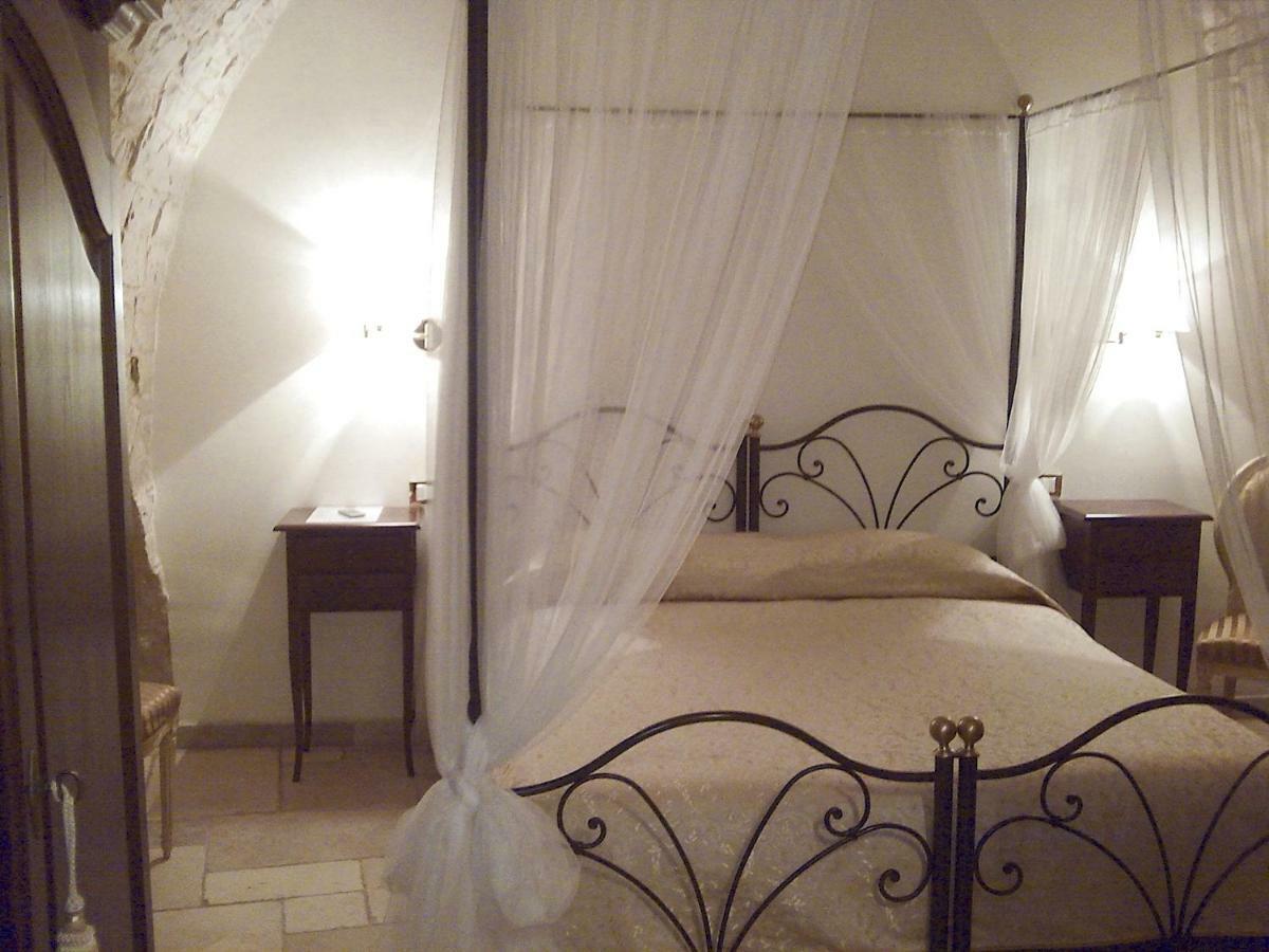 La Dolce Vite Hotel Turi Bagian luar foto