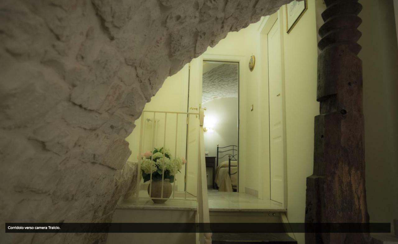 La Dolce Vite Hotel Turi Bagian luar foto