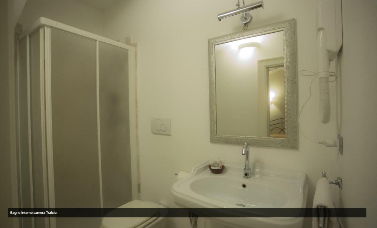 La Dolce Vite Hotel Turi Bagian luar foto